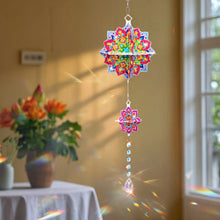 Lade das Bild in den Galerie-Viewer, Mandala - Sonnenfänger Fensterhänger Diamant-Windspiel