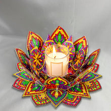 Lade das Bild in den Galerie-Viewer, Lila Lotos-A - Diamant-Kerzenhalter - Diamant-Tischornament