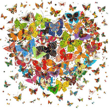 Lade das Bild in den Galerie-Viewer, SchmetterlingHerz - voller runder Diamant - 30x30cm