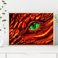 Lade das Bild in den Galerie-Viewer, Drachenauge - volle Diamant-Malerei - 40x30cm