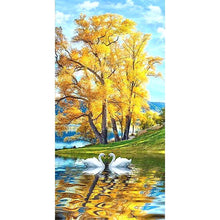 Lade das Bild in den Galerie-Viewer, Schwanensee - voller runder Diamant - 45x85cm