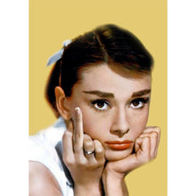 Lade das Bild in den Galerie-Viewer, Hepburn - voller runder Diamant - 30x40cm