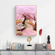 Lade das Bild in den Galerie-Viewer, Kirschblüte Stuhl - voller quadratischer Diamant - 40x50cm