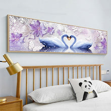 Lade das Bild in den Galerie-Viewer, Schwan Liebe - voller runder Diamant - 80x30cm