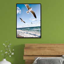 Lade das Bild in den Galerie-Viewer, Fliegende Möwe - voller runder Diamant - 30x40cm