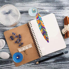 Lade das Bild in den Galerie-Viewer, DIY Diamond Painting-Feather Lesezeichen