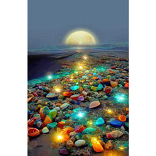 Lade das Bild in den Galerie-Viewer, Leuchtende farbige Steine am Meer unter dem Mond -40x70CM
