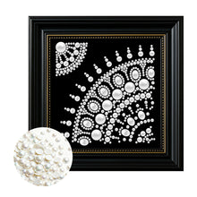 Lade das Bild in den Galerie-Viewer, Partial Pearl Painting mit Rahmen -27x27cm
