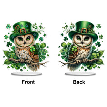 Lade das Bild in den Galerie-Viewer, St. Patrick's Day Eule - Einseitig - Acryl-Diamant-Tischornament
