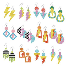 Lade das Bild in den Galerie-Viewer, 12 Paar Niedliche Cartoon Ohrringe - DIY Diamant Painting Ohrringe Set
