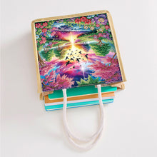 Lade das Bild in den Galerie-Viewer, Bach-Morgendämmerung - Diamant-Umhängetasche mit Kette
