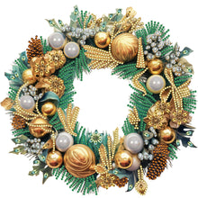 Lade das Bild in den Galerie-Viewer, Weihnachtskranz – Teilweise spezielles DP 30*30 cm
