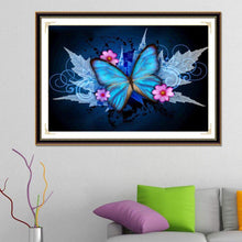 Lade das Bild in den Galerie-Viewer, Schmetterling - voller runder Diamant - 40x30cm
