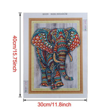 Lade das Bild in den Galerie-Viewer, Diamant- Kristall Strass  Elefant
