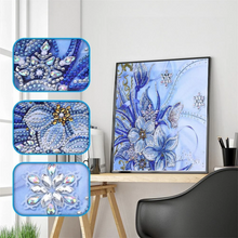 Lade das Bild in den Galerie-Viewer, Diamant - Kristall Strass - Schmetterling Blume
