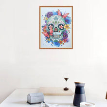 Lade das Bild in den Galerie-Viewer, Blumen Schädel - voller runder Diamant - 30x25cm
