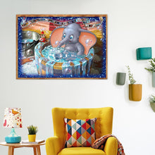 Lade das Bild in den Galerie-Viewer, Badeelefant - voller runder Diamant - 40x30cm

