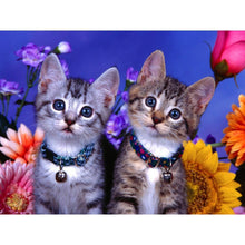 Lade das Bild in den Galerie-Viewer, Katzen - voller runder Diamant - 40x30cm
