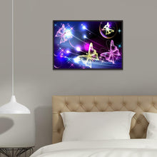 Lade das Bild in den Galerie-Viewer, Bunte Schmetterling - voller runder Diamant - 40x30cm
