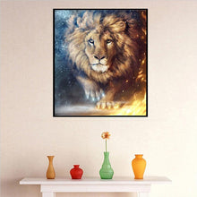 Lade das Bild in den Galerie-Viewer, Flammenlöwe - voller runder Diamant - 40x30cm
