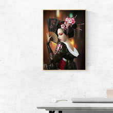 Lade das Bild in den Galerie-Viewer, Geisha - runder runder Diamant - 30x40cm
