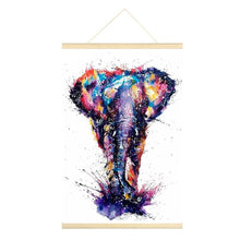 Lade das Bild in den Galerie-Viewer, Hängender Elefant - voller runder Diamant - 40x60cm

