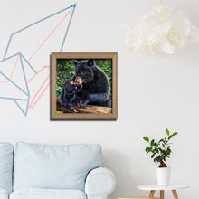 Lade das Bild in den Galerie-Viewer, Schwarzbär - voller runder Diamant - 30x30cm
