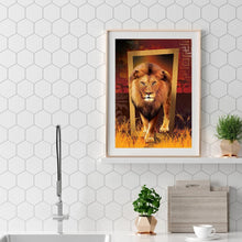 Lade das Bild in den Galerie-Viewer, Heftiger Löwe - volle Diamant-Malerei - 30x40cm
