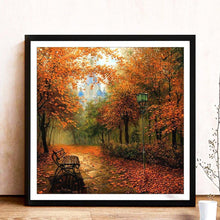 Lade das Bild in den Galerie-Viewer, Herbst Ahorn Landschaft - voller Runder Diamant - 30x30cm
