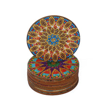 Lade das Bild in den Galerie-Viewer, Mandala/Halloween/Schmetterlinge – Runder Untersetzer aus Holz
