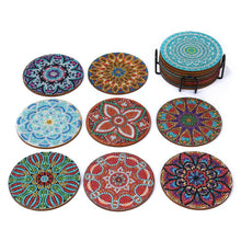 Lade das Bild in den Galerie-Viewer, Mandala/Halloween/Schmetterlinge – Runder Untersetzer aus Holz
