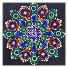 Lade das Bild in den Galerie-Viewer, Mandala-Spezielle geformte Kristalle Diamant Malerei-30 * 30 CM
