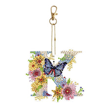 Lade das Bild in den Galerie-Viewer, 26 Alphabet-Blumen – doppelseitiger Schlüsselanhänger
